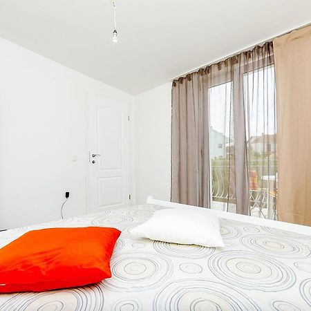 Apartments Mirko I Anda Donji Okrug  エクステリア 写真