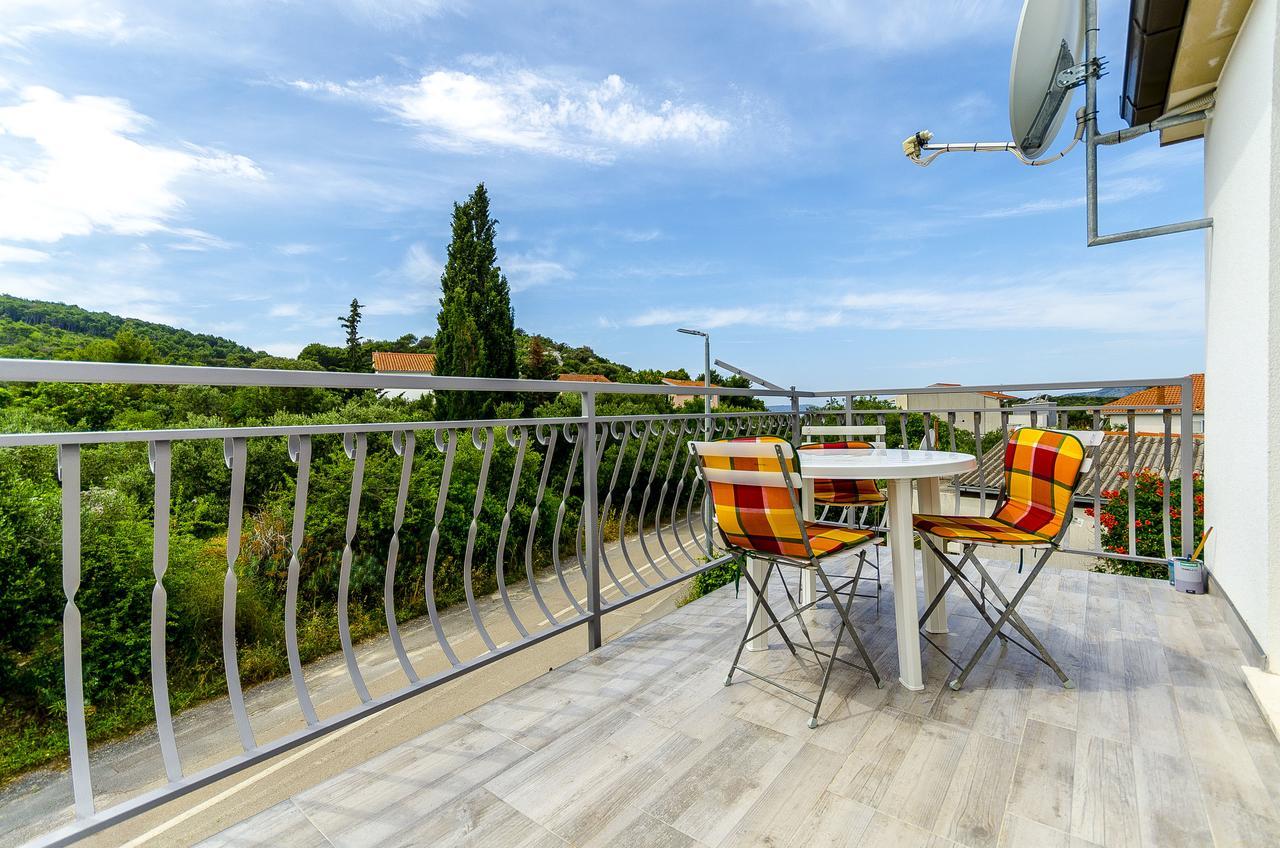 Apartments Mirko I Anda Donji Okrug  エクステリア 写真