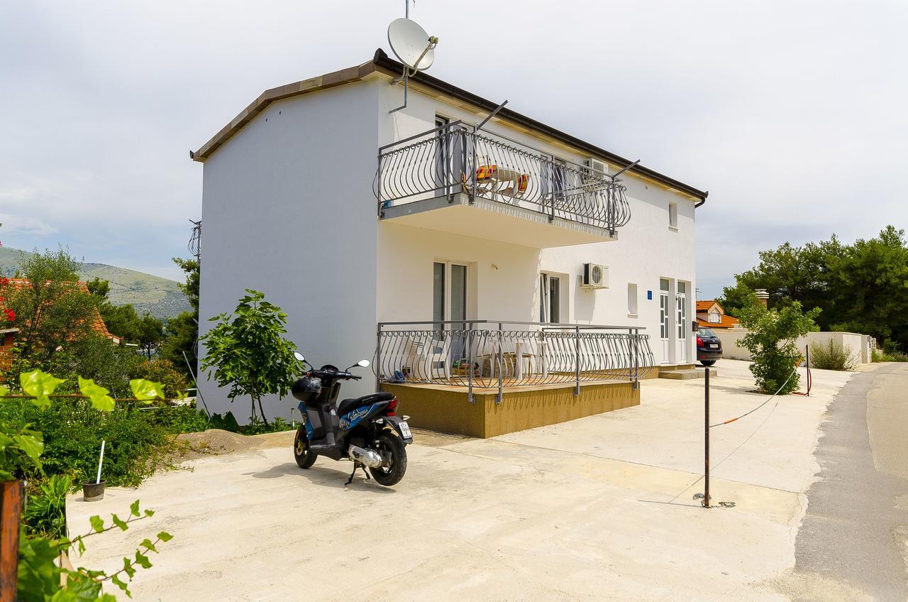 Apartments Mirko I Anda Donji Okrug  エクステリア 写真