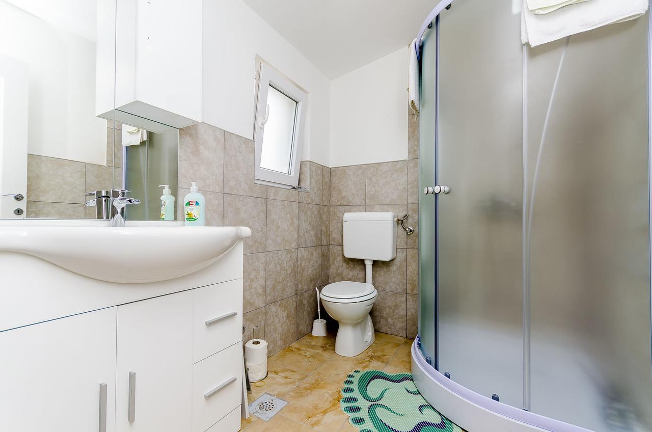 Apartments Mirko I Anda Donji Okrug  エクステリア 写真