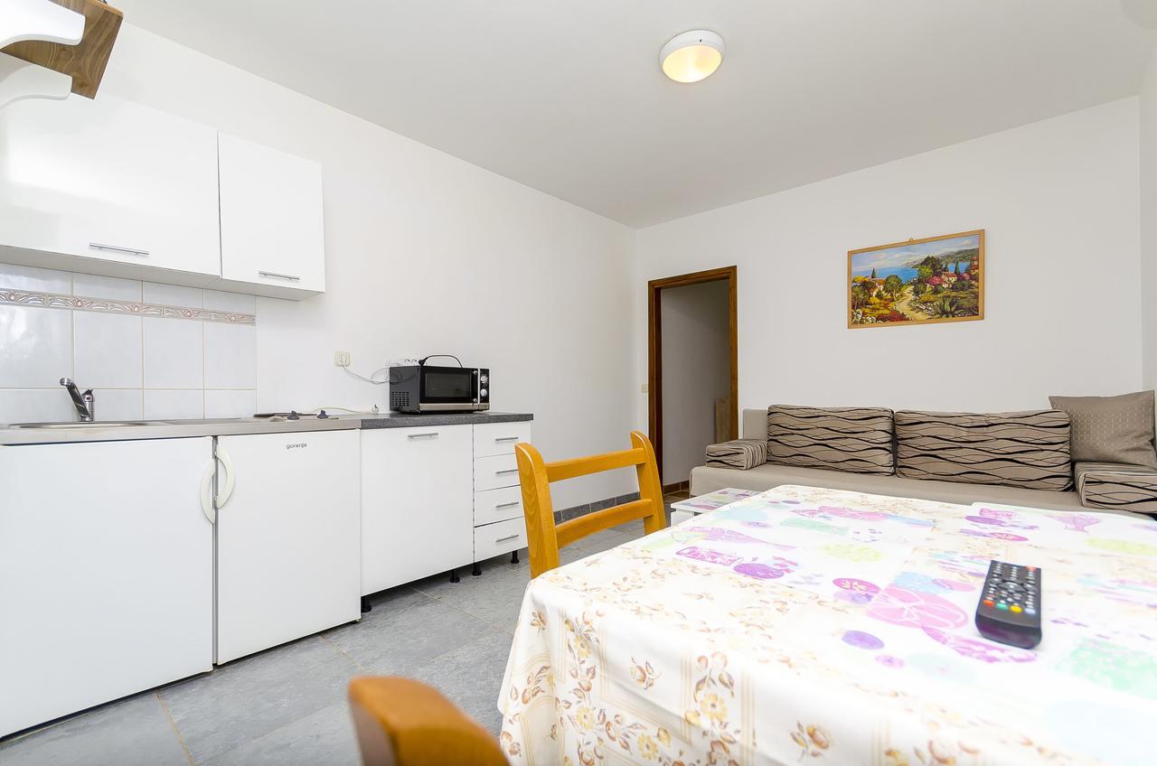 Apartments Mirko I Anda Donji Okrug  エクステリア 写真