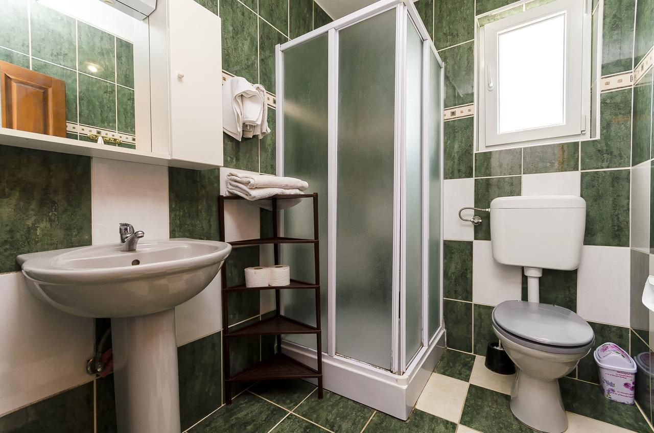 Apartments Mirko I Anda Donji Okrug  エクステリア 写真