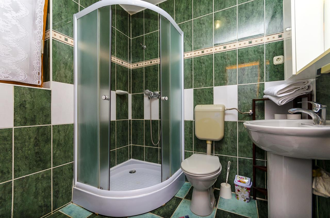 Apartments Mirko I Anda Donji Okrug  エクステリア 写真
