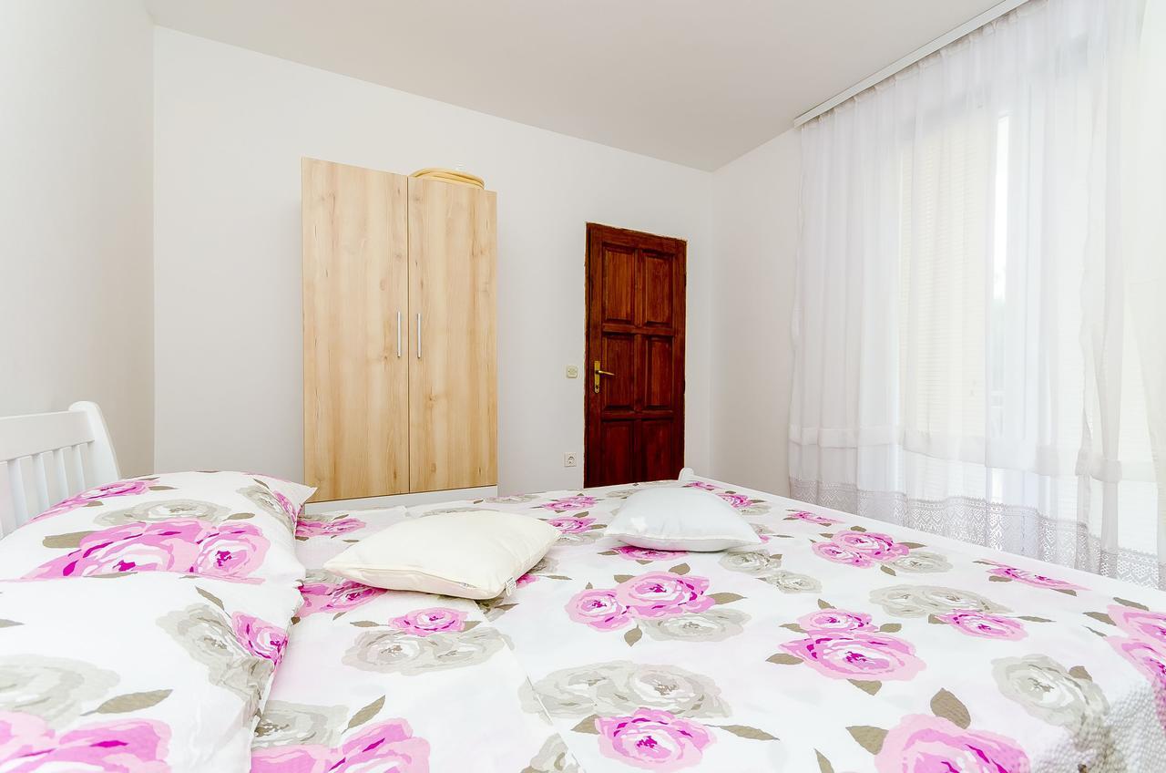 Apartments Mirko I Anda Donji Okrug  エクステリア 写真
